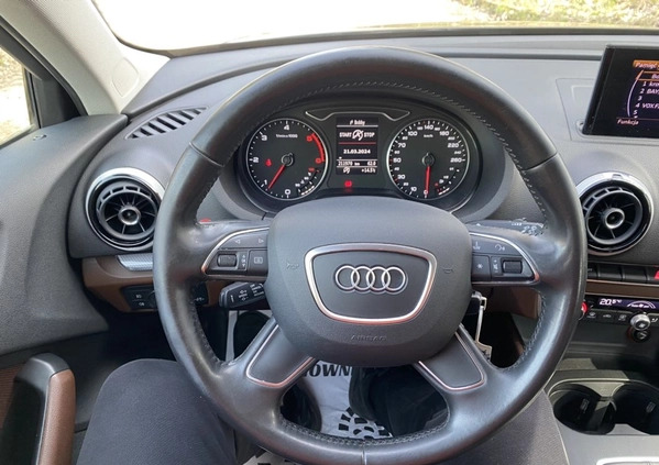 Audi A3 cena 48900 przebieg: 211000, rok produkcji 2013 z Poręba małe 254